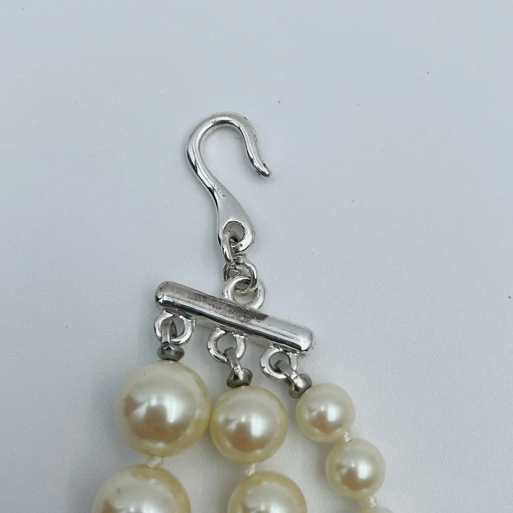 Carol Lee Triple Strand Faux Pearl Necklace‎ Ivory Silver Tone Heart Charm 16in